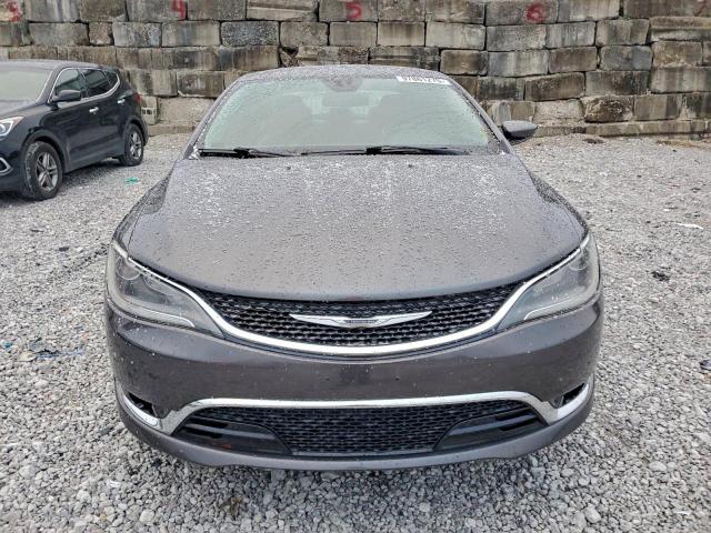 Chrysler 200 C Image 3