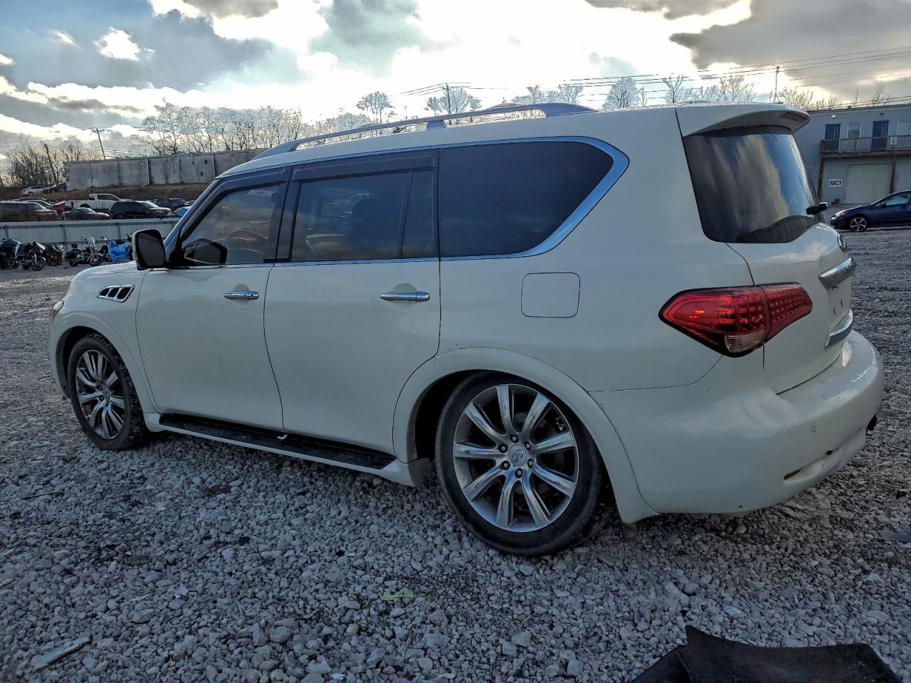 INFINITI Qx Image 5
