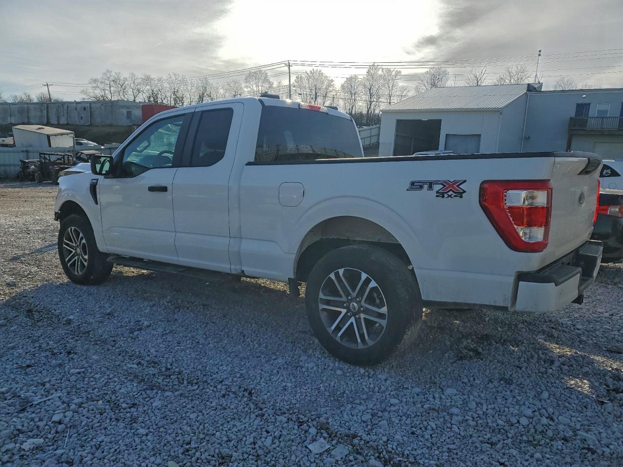 Ford F-150 Super Cab Image 8