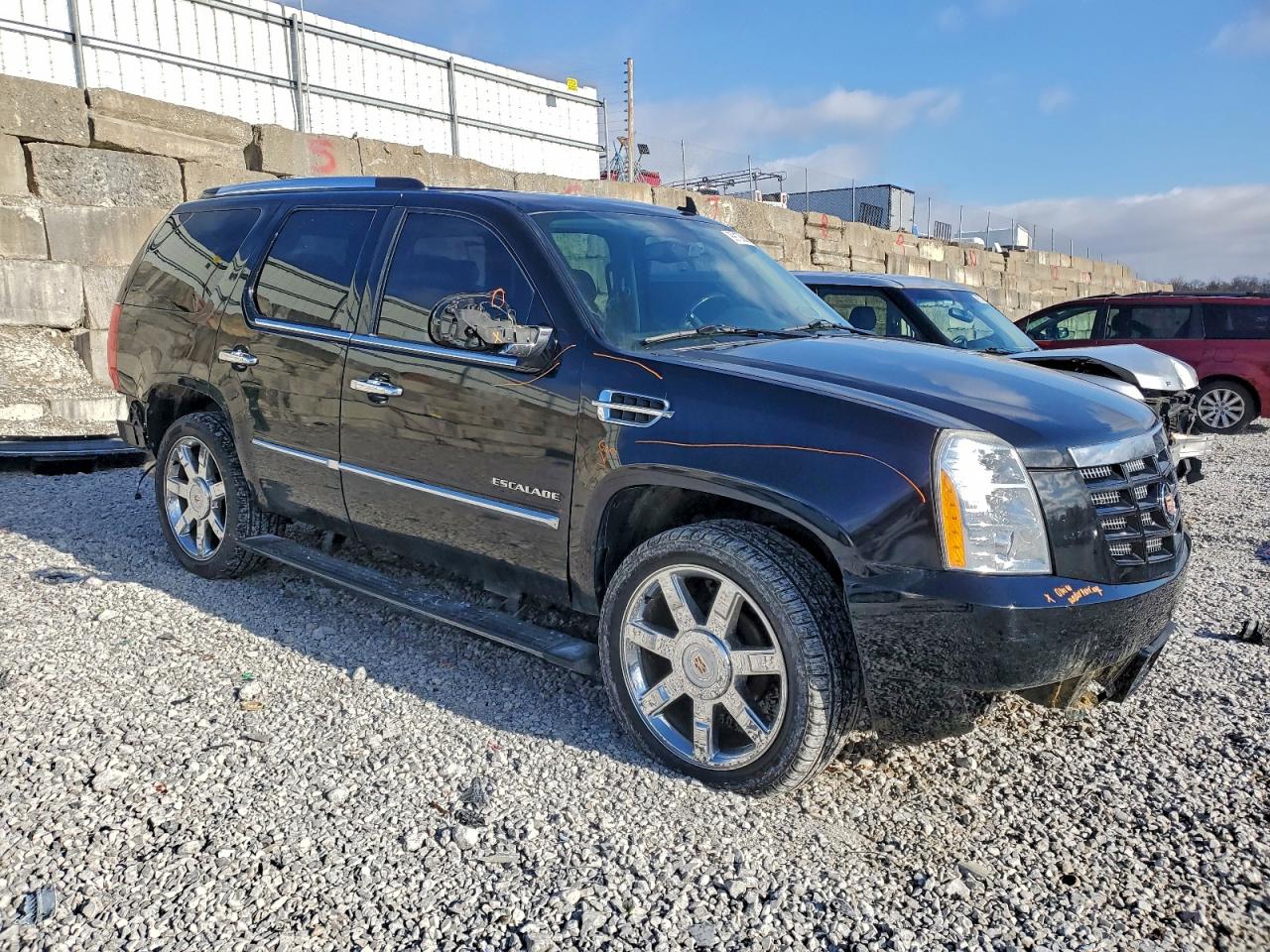 Cadillac Escalade Premium Image 8