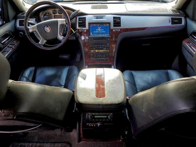Cadillac Escalade Premium Image 11