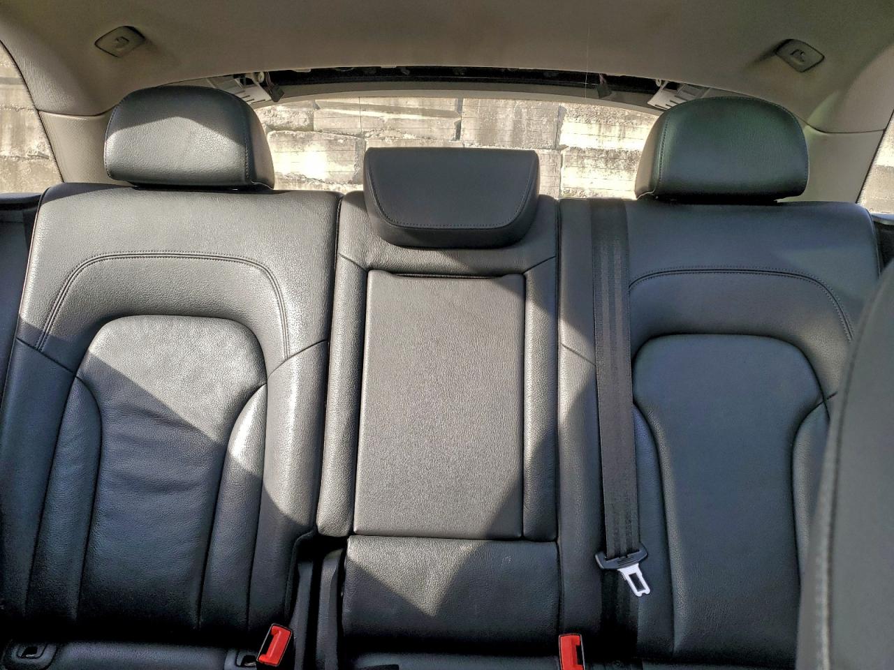 Audi Q5 Premium Plus Image 12