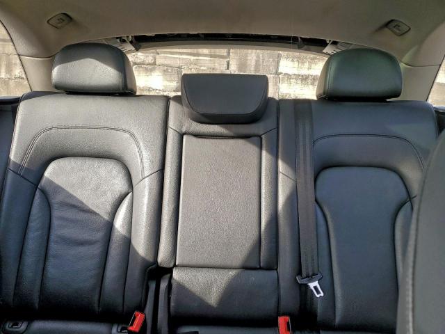 Audi Q5 Premium Plus Image 12