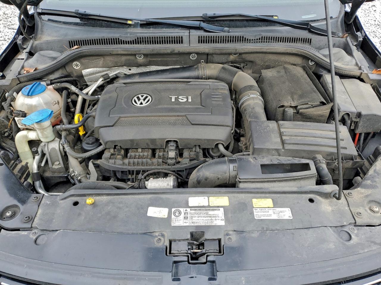 Volkswagen Jetta Sel Image 9