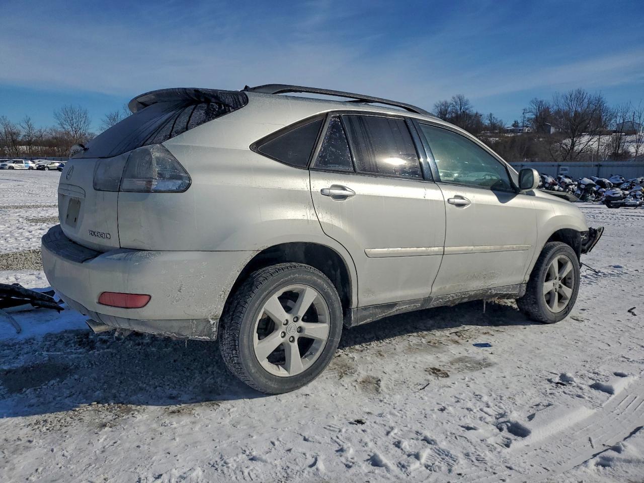 Lexus RX 330 Image 2