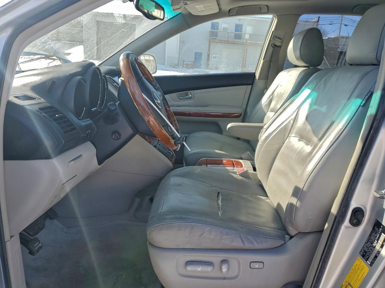 Lexus RX 330 Image 6