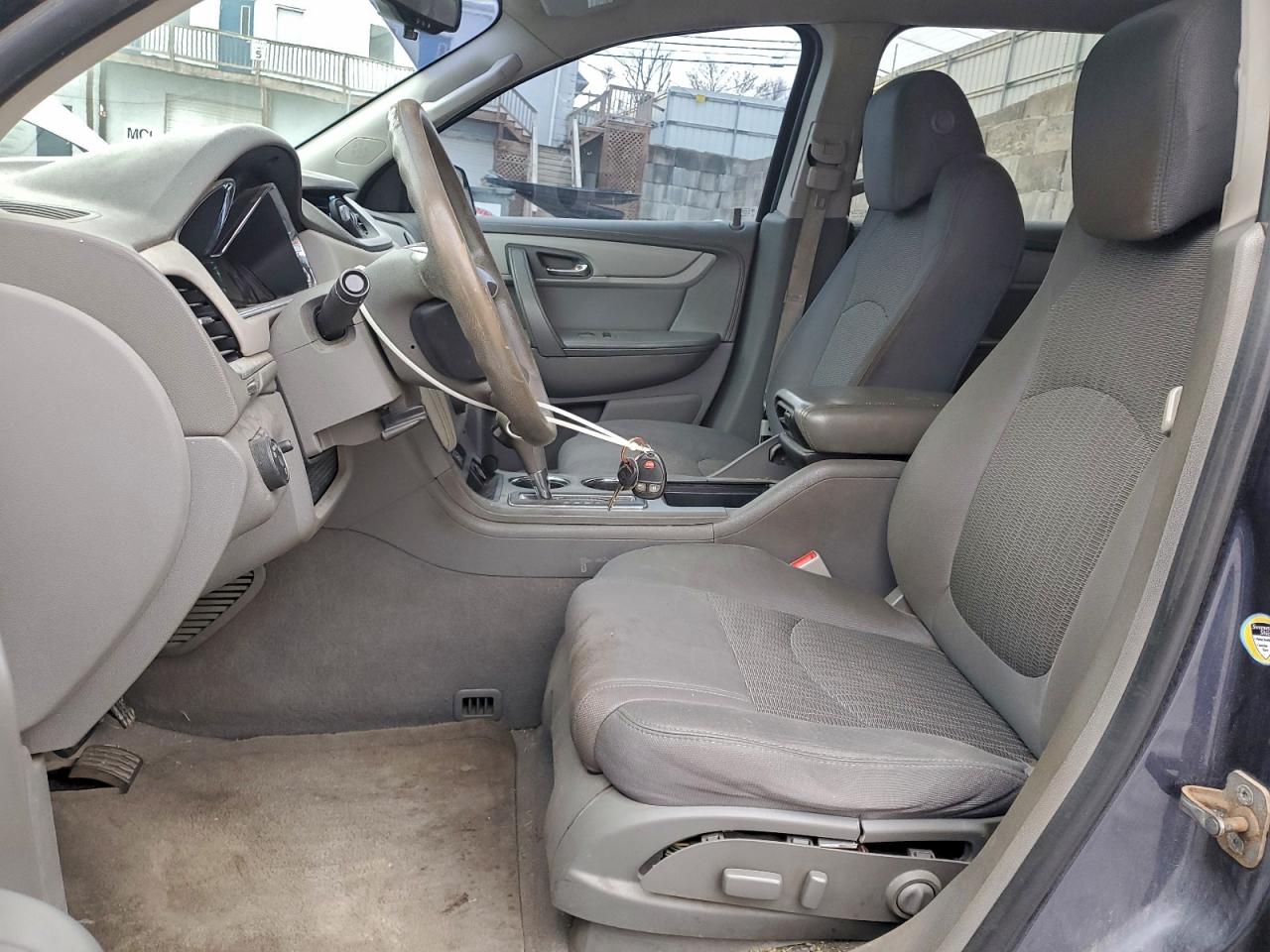 Chevrolet Traverse Ls Image 4