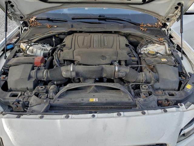 Jaguar XF S Image 11