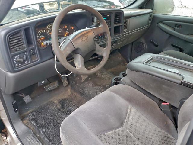 Chevrolet Silverado C1500 Image 4