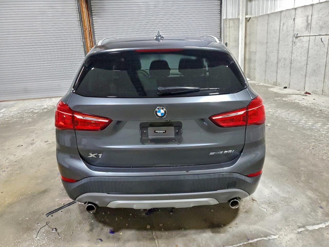 BMW X Series Sdrive28i Image 12