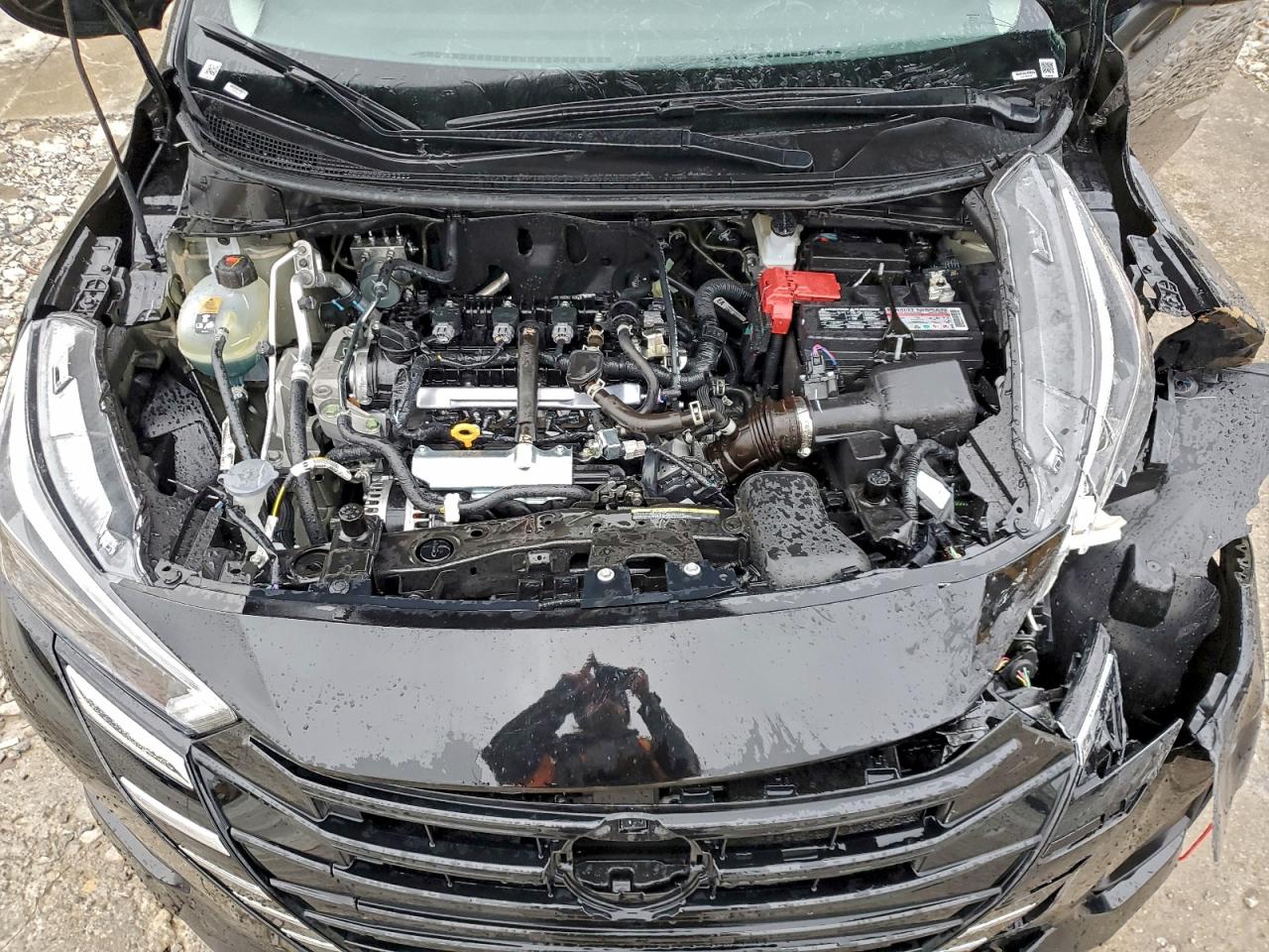 Nissan Versa Sv Image 8