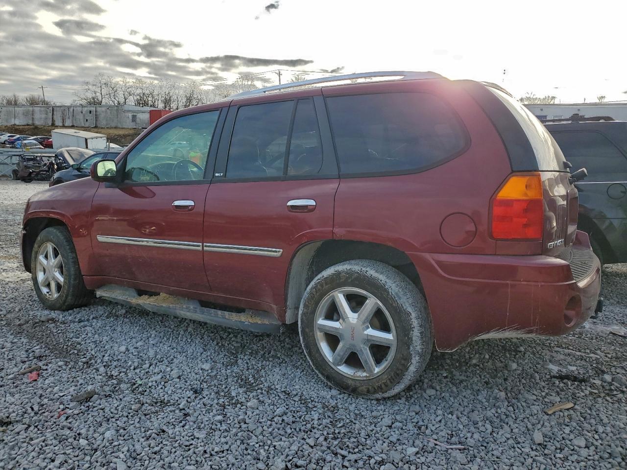 GMC Envoy Slt Image 4