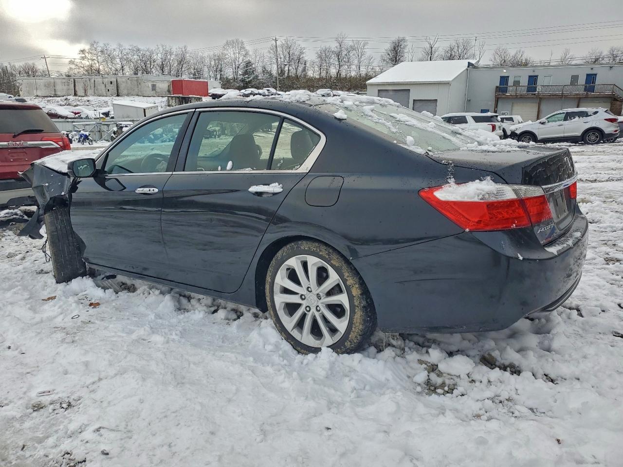 Honda Accord Touring Image 2