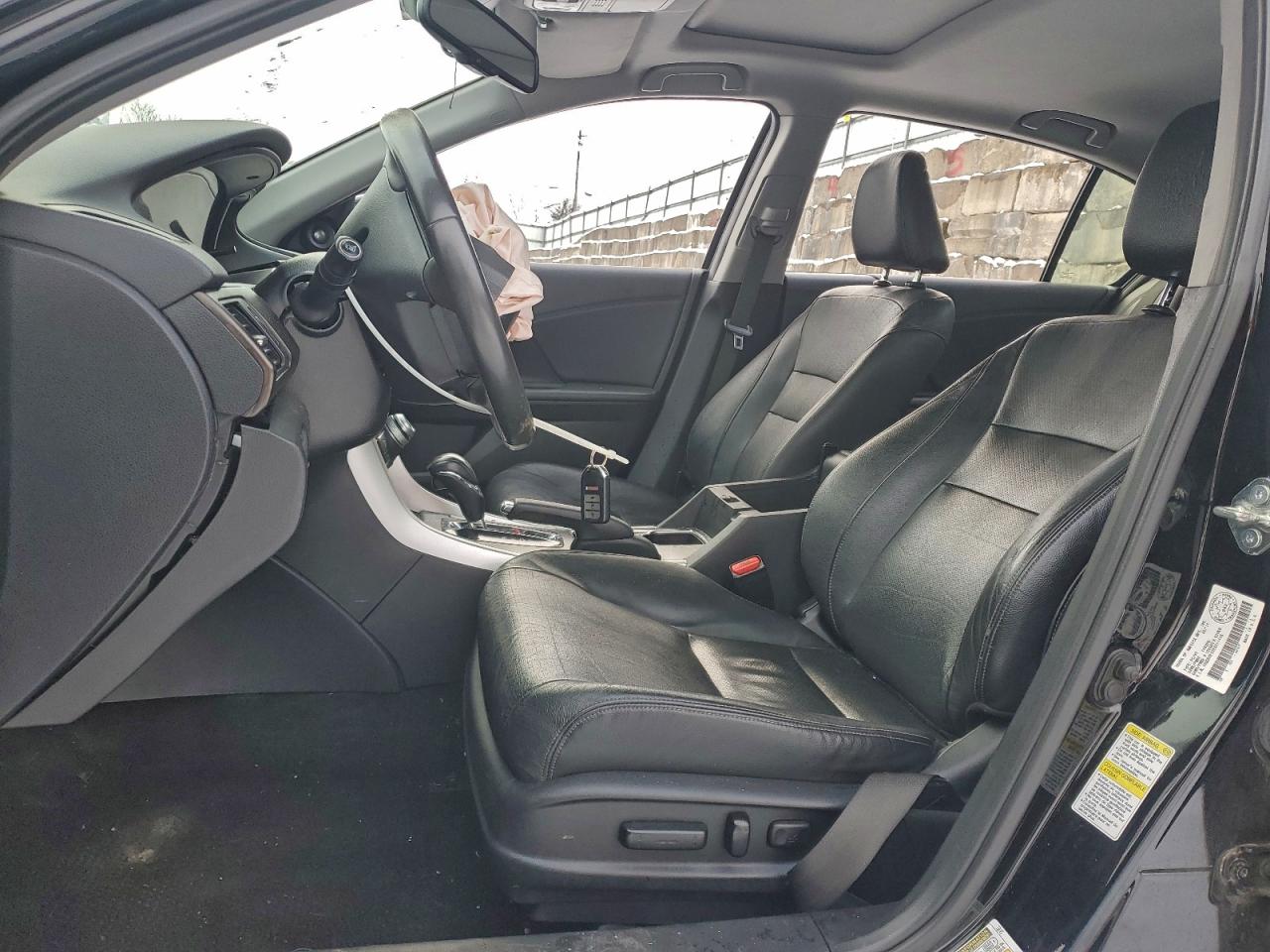 Honda Accord Touring Image 3