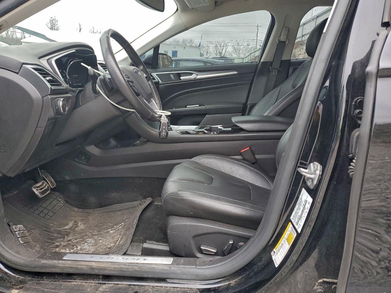 Ford Fusion Titanium Image 5