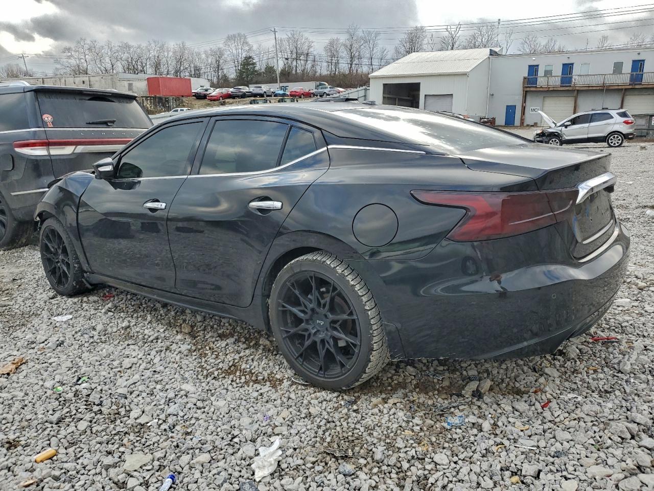 Nissan Maxima 3.5s Image 2