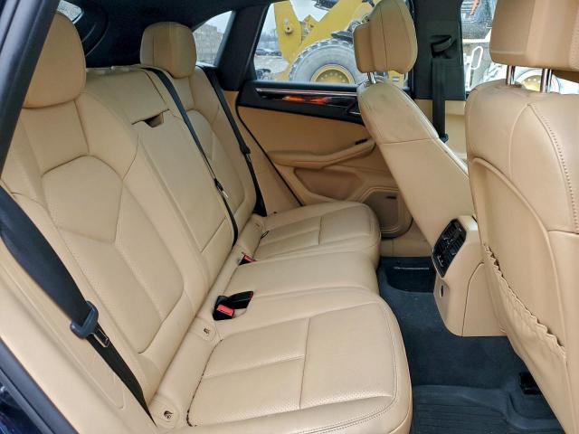 Porsche Macan Image 8