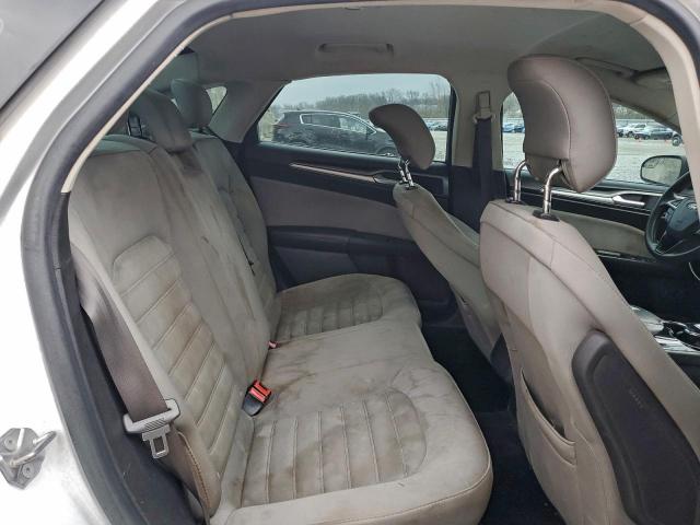 Ford Fusion S Image 7