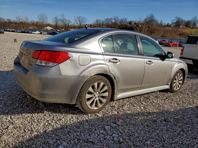 Subaru Legacy 2.5i Limited Image 3