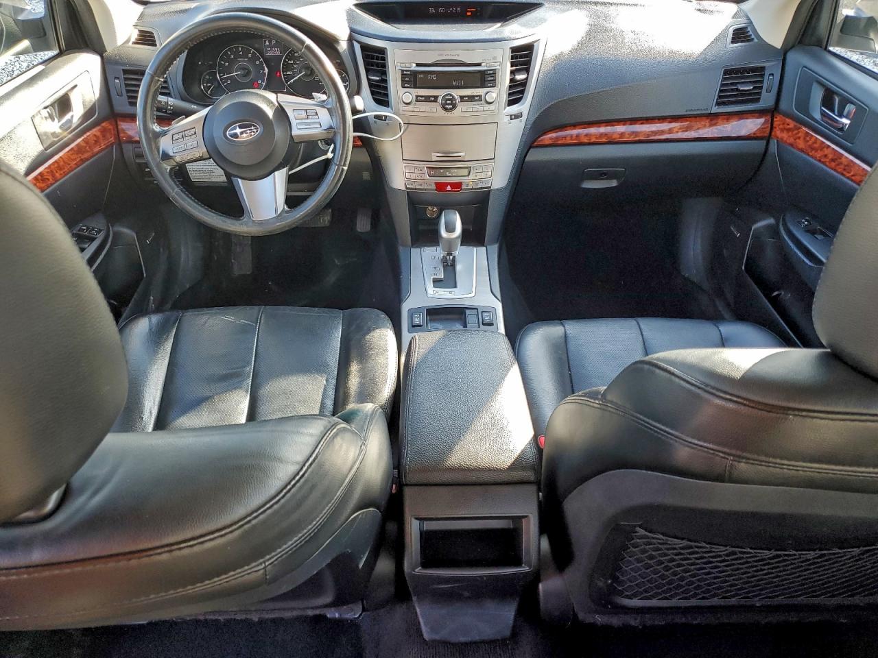 Subaru Legacy 2.5i Limited Image 4