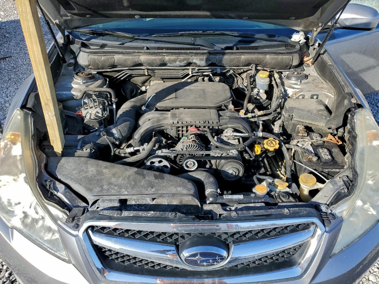 Subaru Legacy 2.5i Limited Image 10