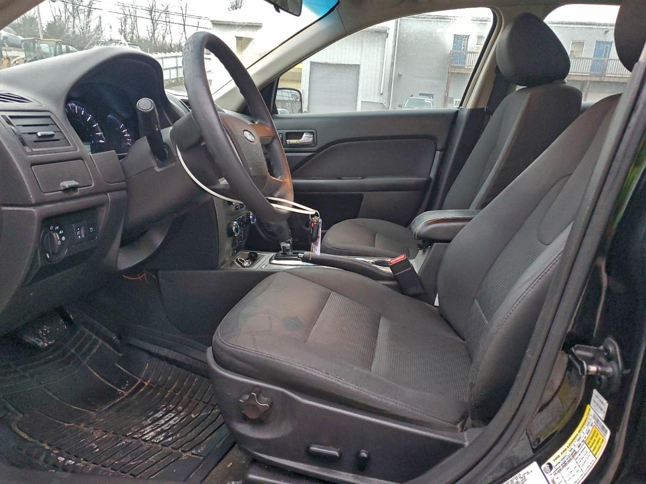 Ford Fusion Se Image 10