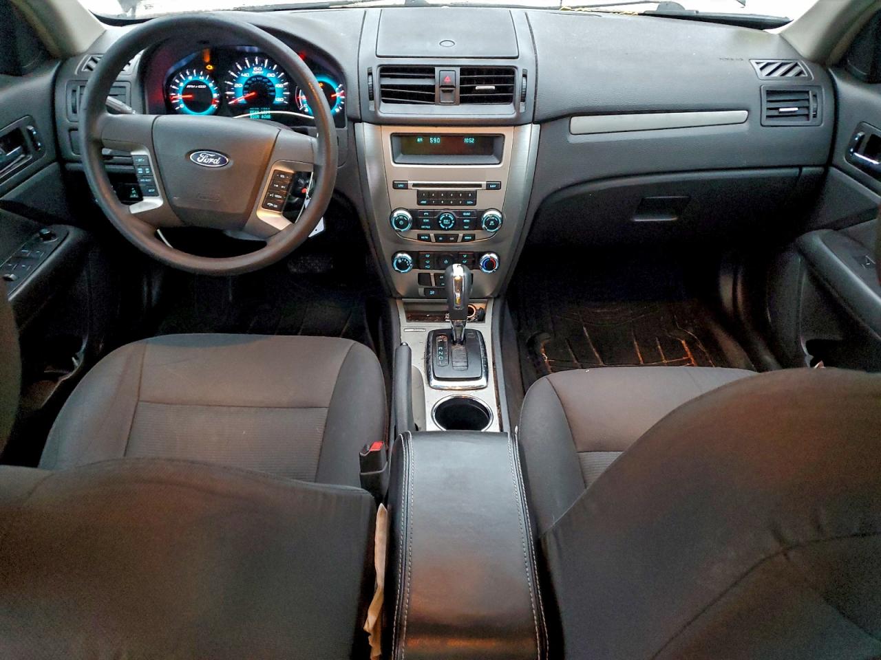 Ford Fusion Se Image 9