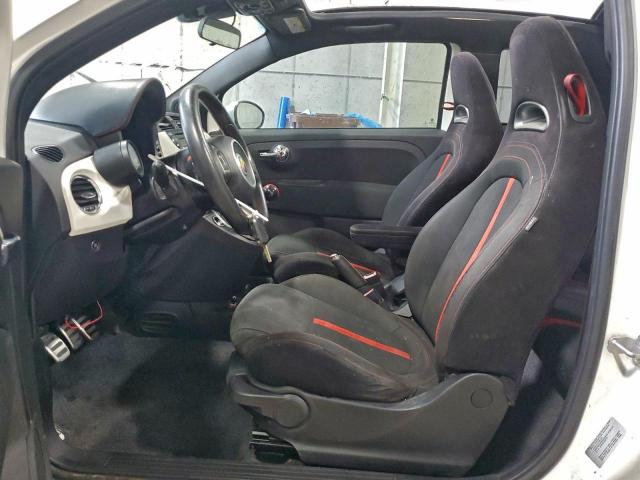 FIAT 500 Abarth Image 4