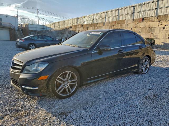 Mercedes-Benz C-Class 300 4matic Image 1