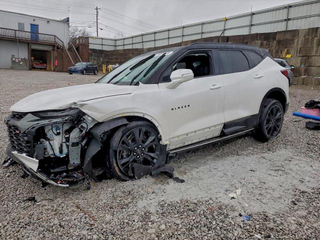  Salvage Chevrolet Blazer