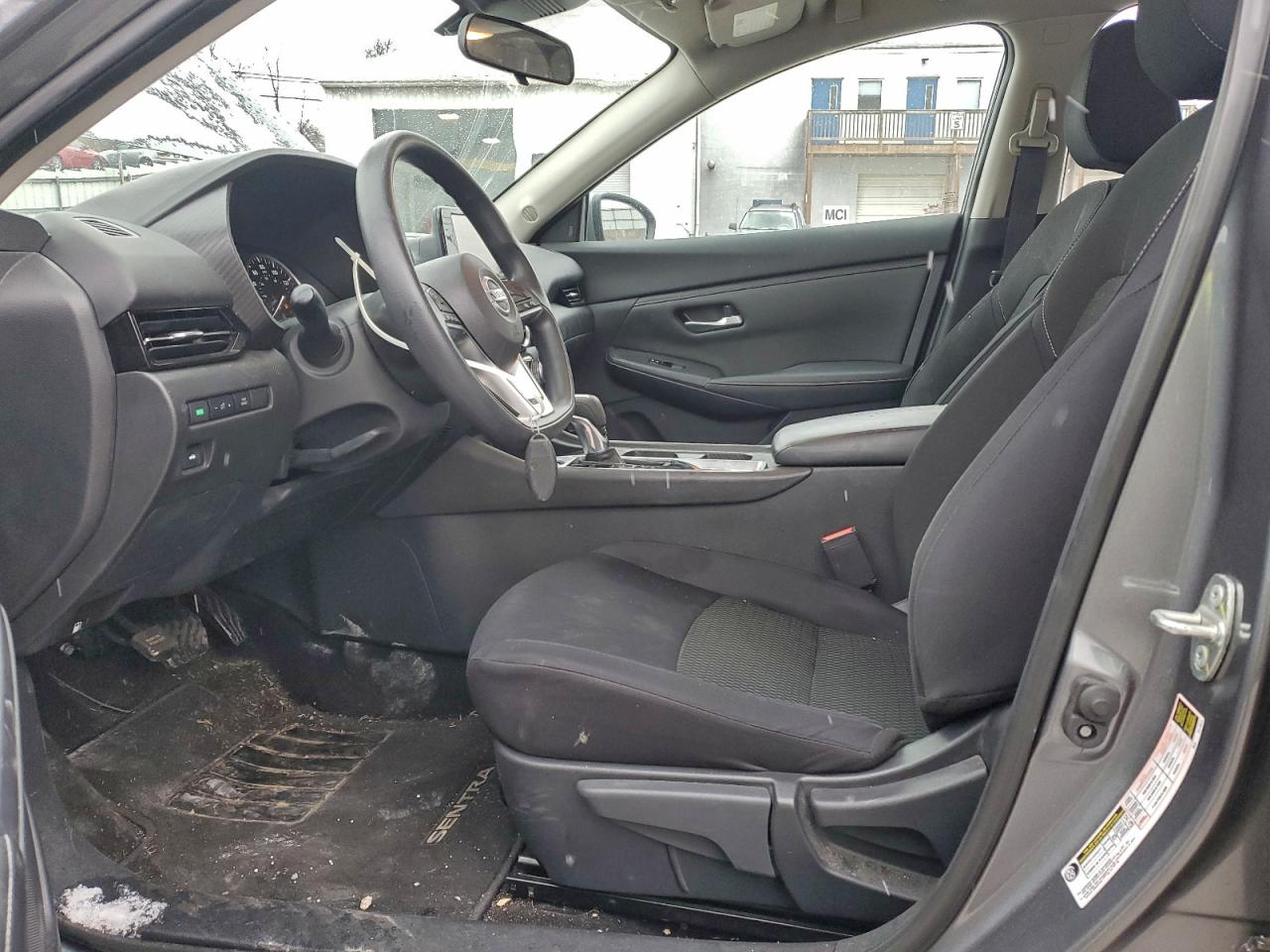 Nissan Sentra S Image 5