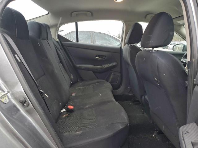 Nissan Sentra S Image 7