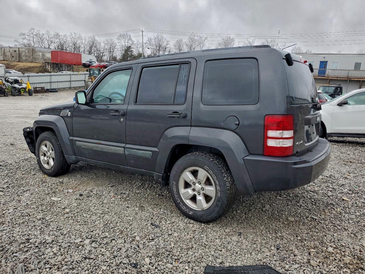 Jeep Liberty Sport Image 10