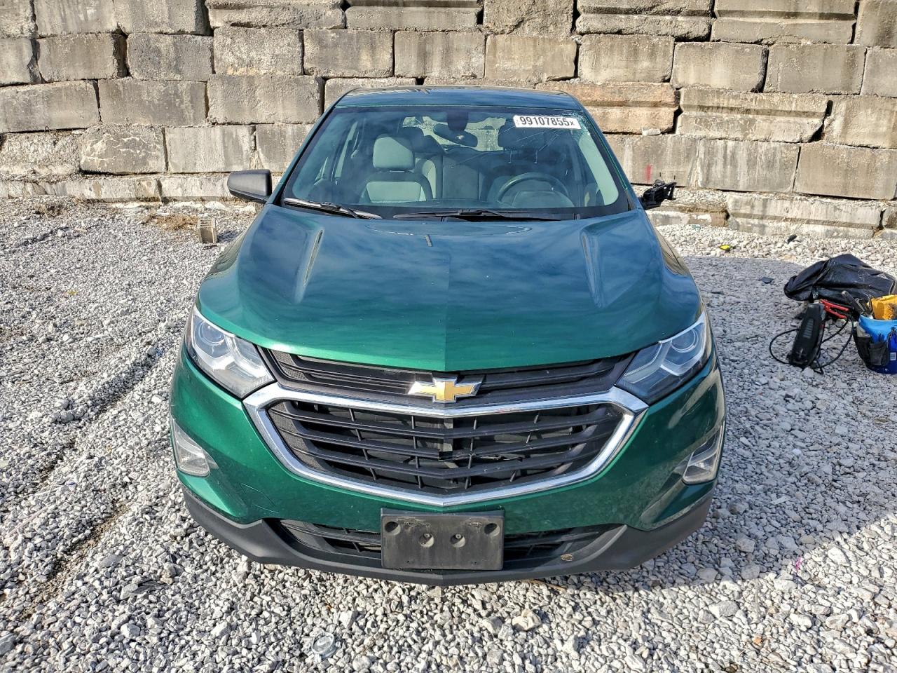 Chevrolet Equinox Ls Image 2