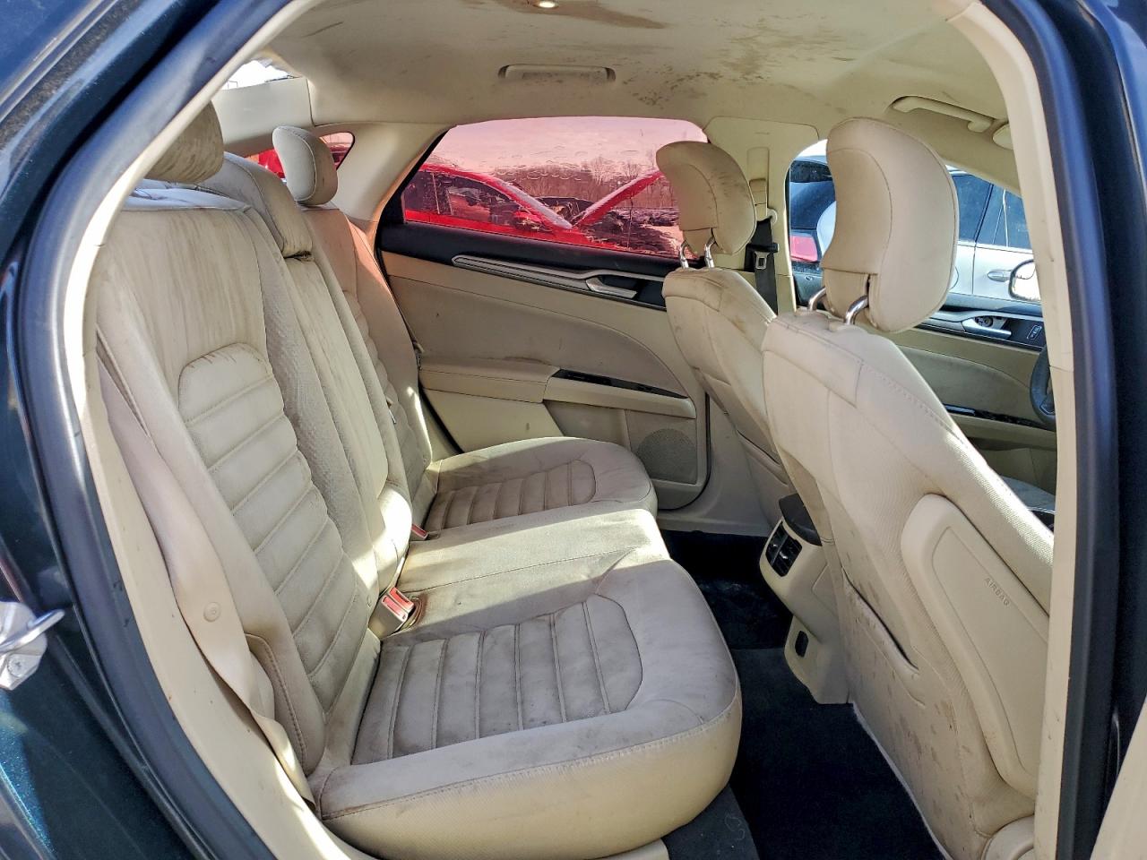 Ford Fusion Se Image 8