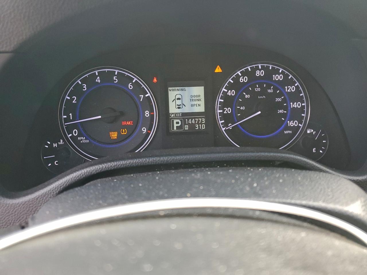 INFINITI G37 Image 9