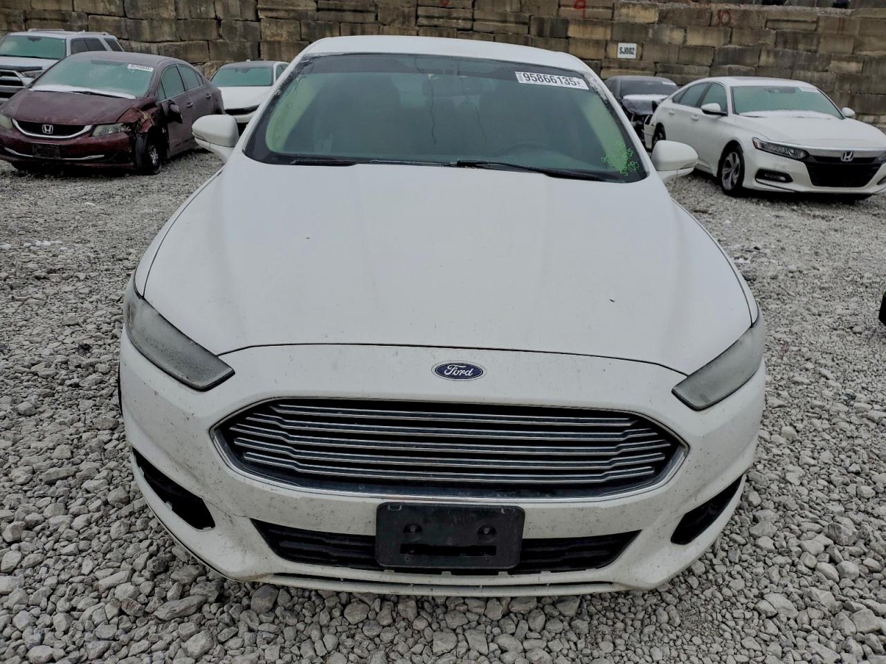 Ford Fusion Se Image 4