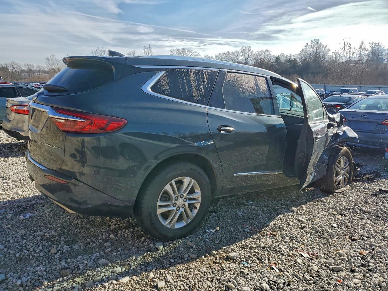 Buick Enclave Essence Image 13
