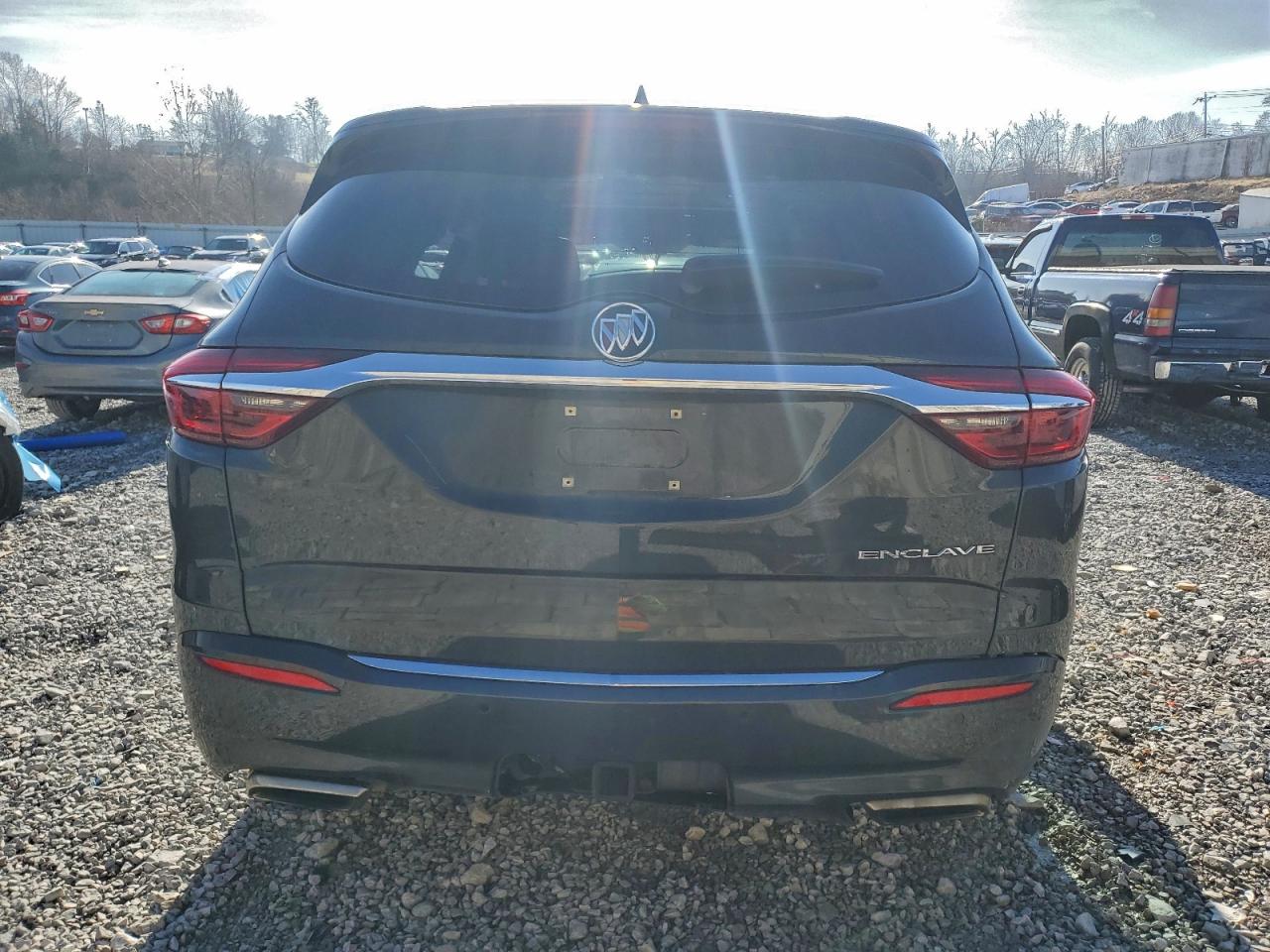 Buick Enclave Essence Image 5