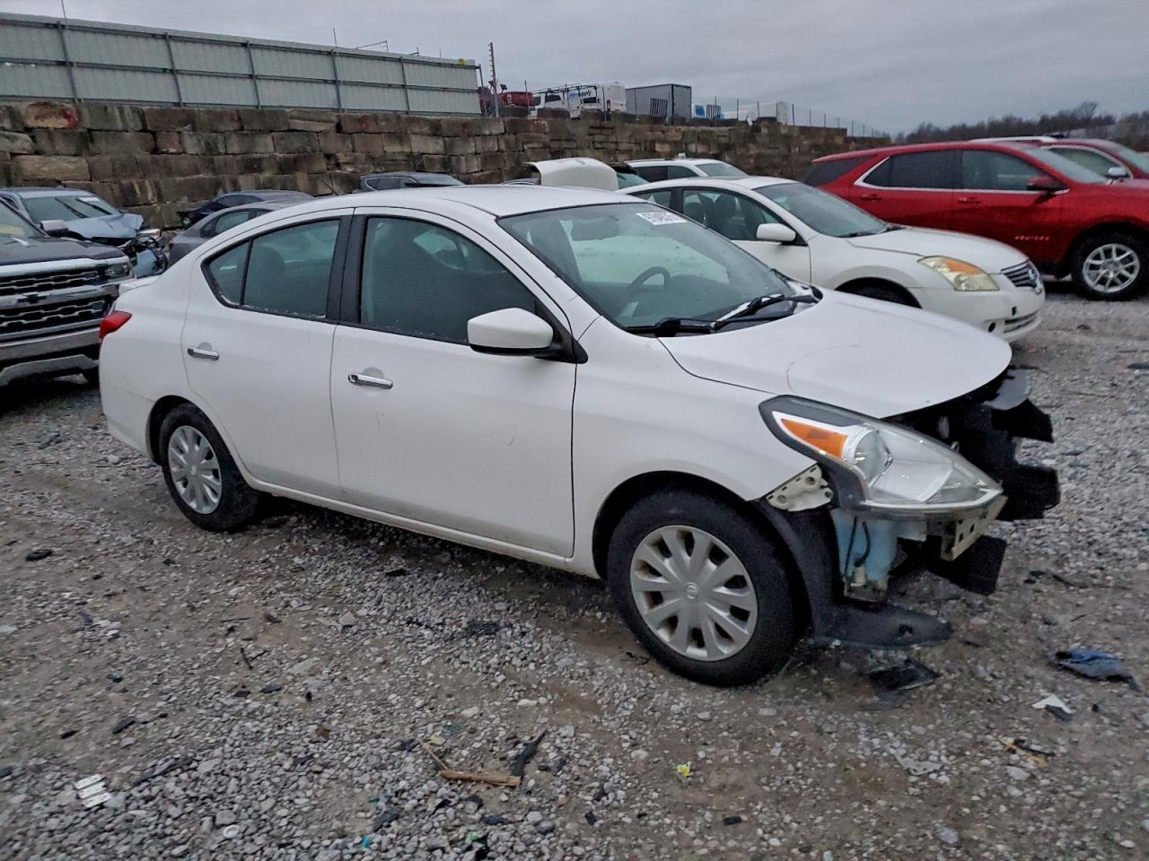 Nissan Versa S Image 4