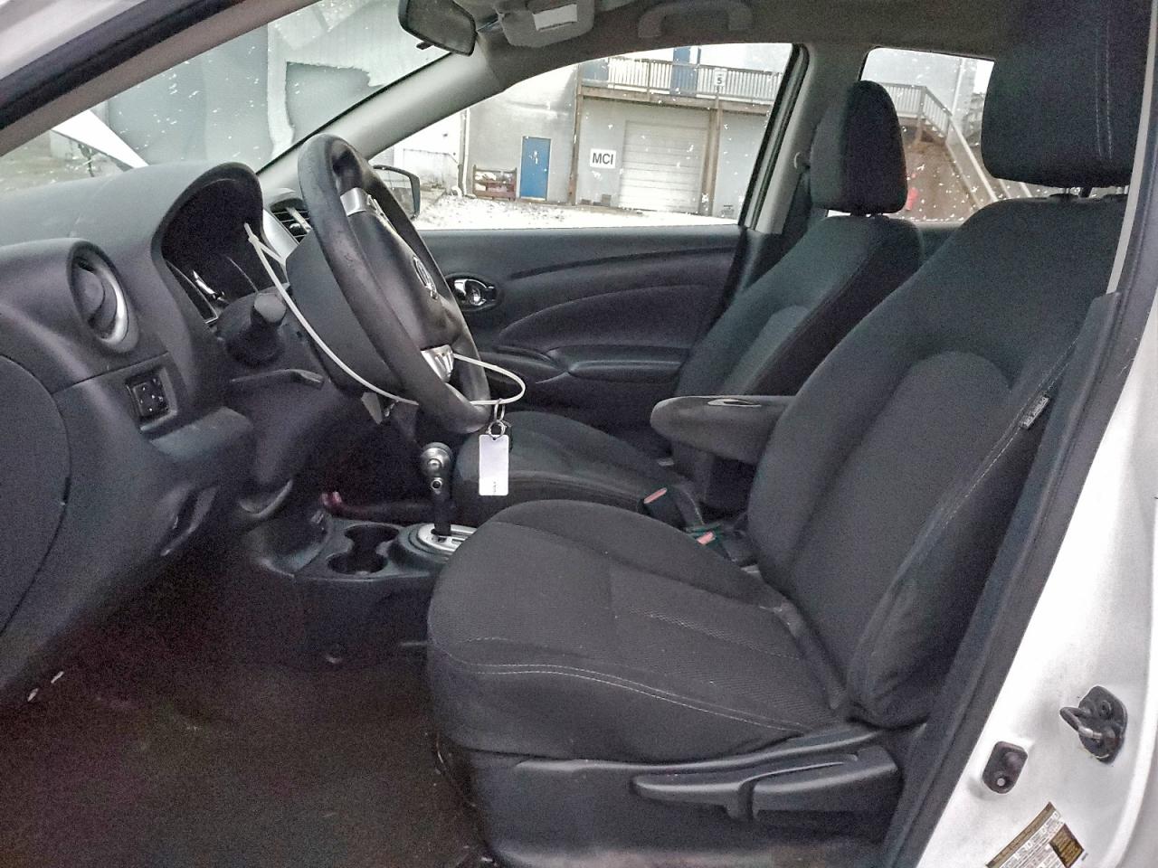 Nissan Versa S Image 12