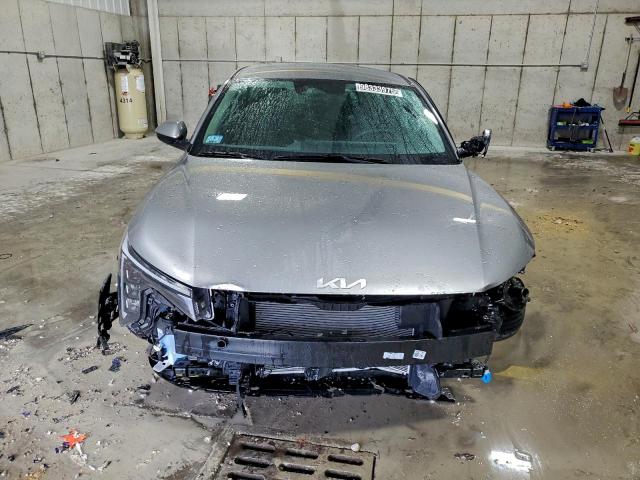 Kia K4 Lx Lx Image 4