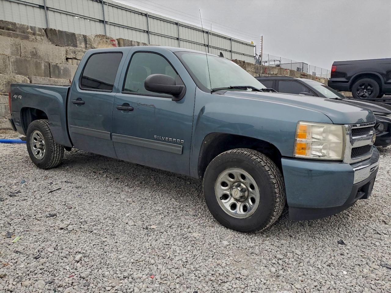 Chevrolet Silverado K1500 Ls Image 6